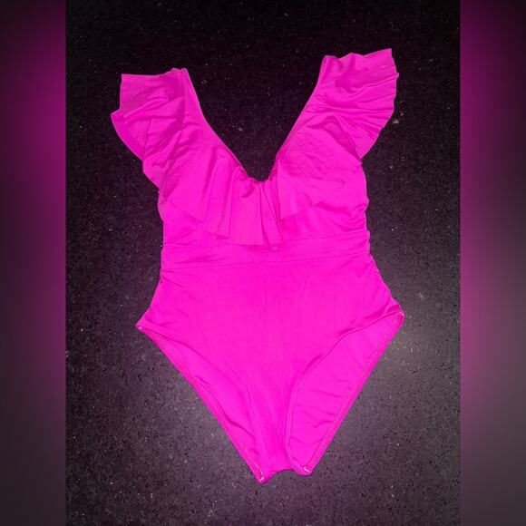 UEC TRINA TURK HOT PINK BRIGHT Monaco Ruffle One Piece Swimsuit SZ 8 - Picture 3 of 6